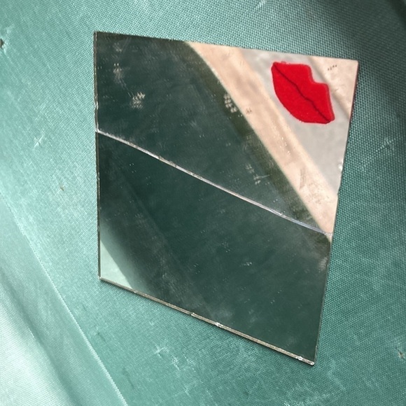 Vintage Carilite Vanity Train Case - Cosmetic Carrying Case - Picture 11 of 16